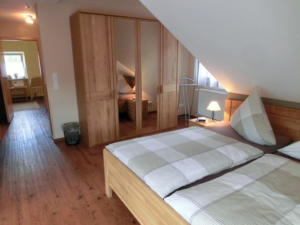 Ferienweingut Hirschen Schulstrasse Bed & Breakfast Burg  Bilik gambar