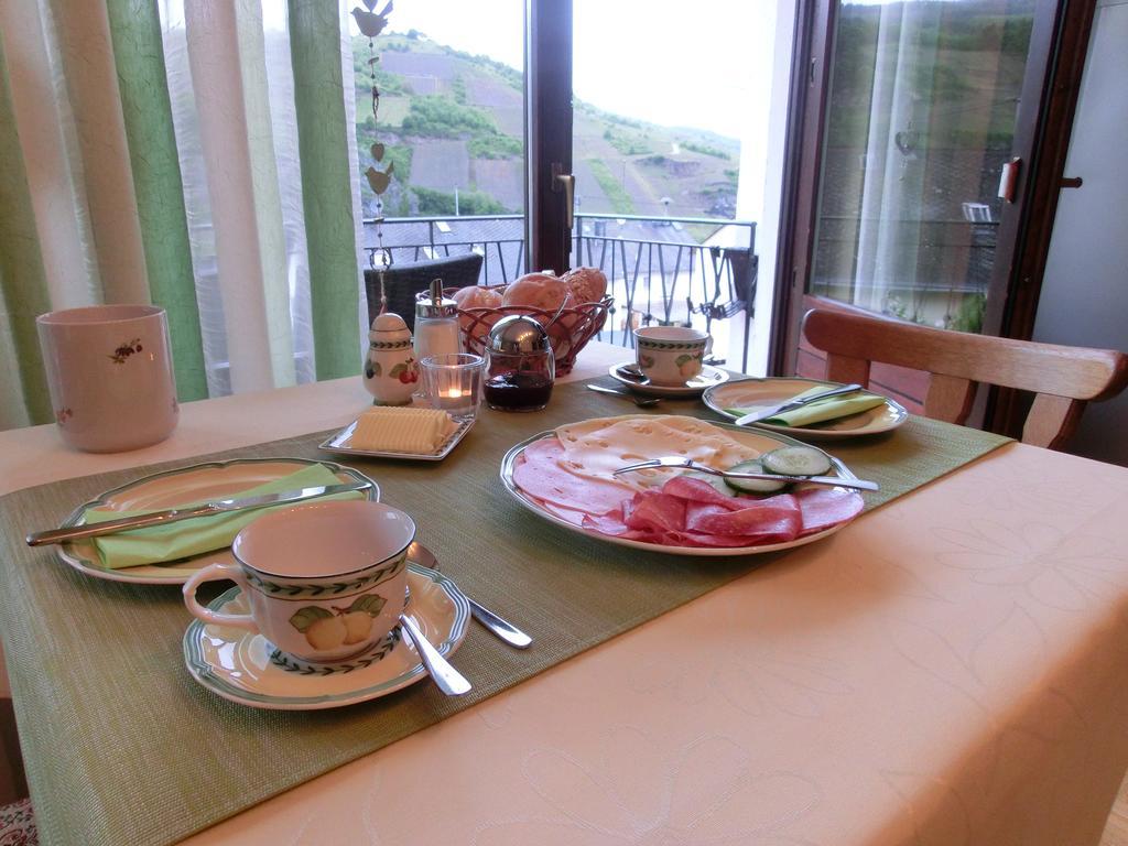 Ferienweingut Hirschen Schulstrasse Bed & Breakfast Burg  Bilik gambar